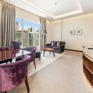 酒店 迪拜海滨丽笙布鲁酒店, 迪拜